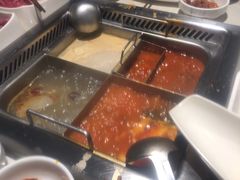 -海底捞火锅鲜切牛肉主题店(长寿路店)