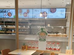-老乡鸡(上海白玉兰广场店)