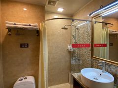 -花水湾第一村温泉大酒店