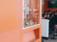 -麦当劳(汉口火车站候车室店)