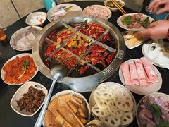 -洞亭火锅(防空洞总店)
