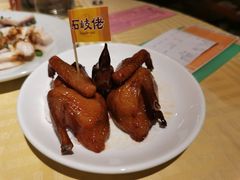 招牌烤乳鸽-石岐佬中山菜馆(张溪店)