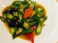 鱼露炒秋葵-越美小馆·越南料理(曲江店)