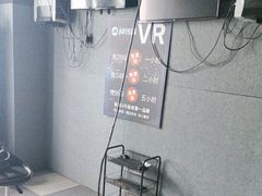 -VR 间客漫·PS电玩·虚拟现实包间游戏电竞(街道口店)