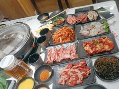 -啊美丽炭火烤肉(滑翔一店)