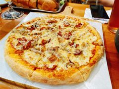 培根烤鸡肉披萨-Arrow Factory Brewing箭厂啤酒