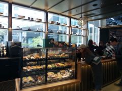 面包甜点陈列柜-星巴克(北京西大望路温特莱店)