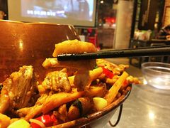 -龙巢盱眙龙虾·牛蛙·烧烤宵夜(八卦岭店)