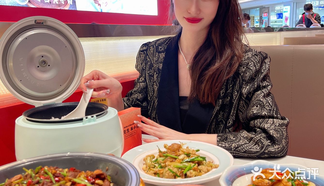 饭点爆满的正宗湘菜‼️怒炫三碗大米饭🌶️🌶️🌶️