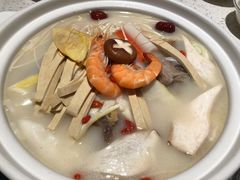 -三人行骨头王火锅(长寿店)
