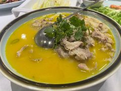 -宝燕海货工场(长江国际店)