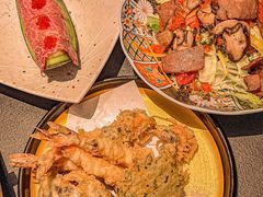 -铭牛烧肉·和牛海鲜自助(高新月牙湖店)