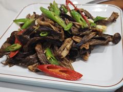 小炒富硒鹿茸菇-钟记陕南菜·煎锅鱼(红专南路店)