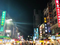 -六合夜市