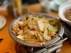 干锅手撕包菜-深巷家味馆.湖北头牌红烧鱼头拌饭(黄陂店)