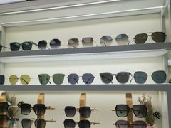 -潘多拉眼镜·蔡司依视路明月(潘家园店)