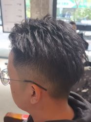 -PE SALON