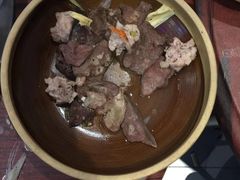 -老街烧烤大排档·地道湖北菜·龙虾馆(汉口火车站店)