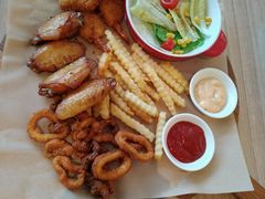 -必胜客(华南摩尔店)