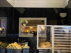 面包甜点陈列柜-Let's Taipei 非常烘焙(太古里店)