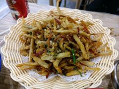 -江城燕子大排档(江汉路步行街店)