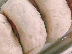 榨菜鲜肉饼-东哥面包(江宁大润发店)