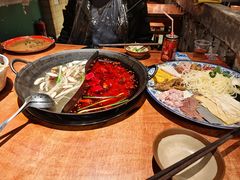 -周小明火锅(黑金冠社区店)