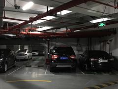 -天虹国际大酒店-停车场