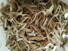 -溢心园香河肉饼总店