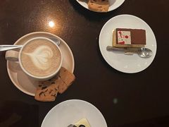 -广州中心皇冠假日酒店·汇点大堂吧