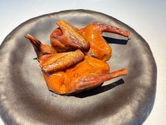 脆炸乳鸽-荣小馆(安达仕店)