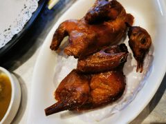 妙龄乳鸽-香山家宴