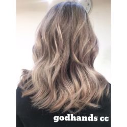 -God Hands发型设计复古会所