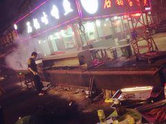 -清真磊磊烧烤老店(饮虎池街34号店)