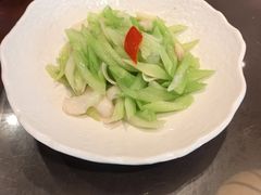 -吴越荣记苏州菜·松鼠桂鱼 100% 活鱼现做(月光码头店)