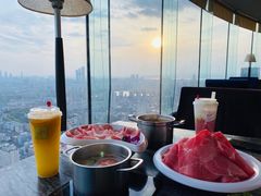 靠窗位-云中捞高空旋转餐厅(商茂世纪广场店)