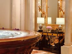 -广州富力丽思卡尔顿酒店