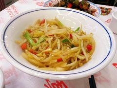 -堂瓦里·33年传统赣菜(第一街区店)