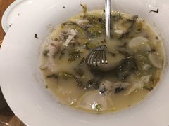 -严记小天府酸菜鱼(西四路店)