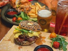 培根鸡蛋贝果-Devils’ Brewery小恶魔精酿啤酒(武汉天地店)