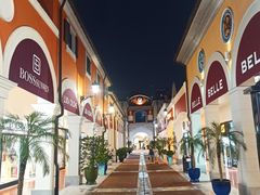 -佛罗伦萨小镇广佛名品奥特莱斯(疏港路店)