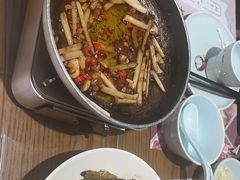 -黄泥岗·地道湖北菜(奥特莱斯店)