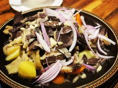 -乡村馕坑肉·烧烤·新疆菜·本地人更爱吃(阿勒泰首店)