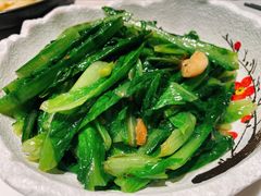 拍蒜泥炒油麦菜-原味田园·客家菜·土窑鸡(中航城君尚购物中心店)