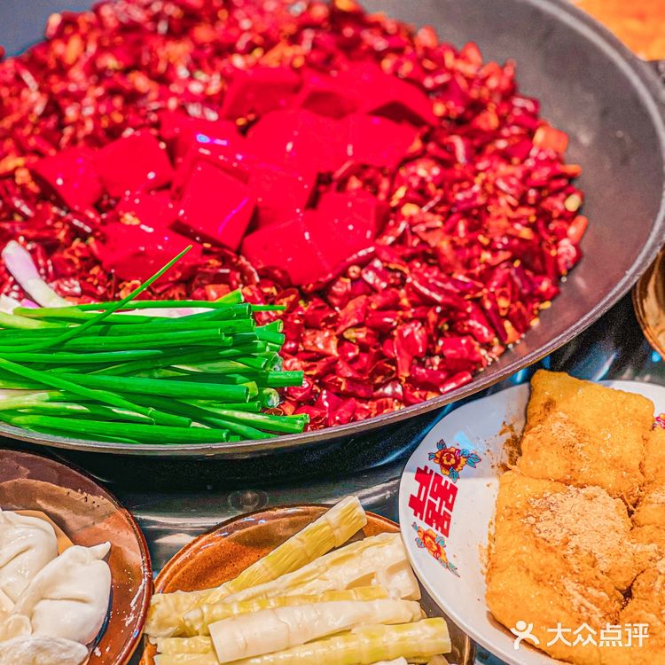 🍲说说昆明不需要营销的牛杂火锅店