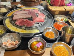 -GOGIYA·咕叽吖韩国传统烤肉店(东方新天地店)
