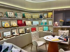 -燕庭·纯燕窝·甜品下午茶(南京西路店)