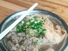 -炳记牛味粉店(四坊路店)