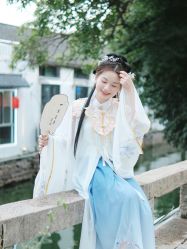 -一揽芳华汉服旗袍体验馆(拙政园店)