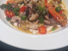 -鸽子侯·家宴·平价海鲜(绿地店)